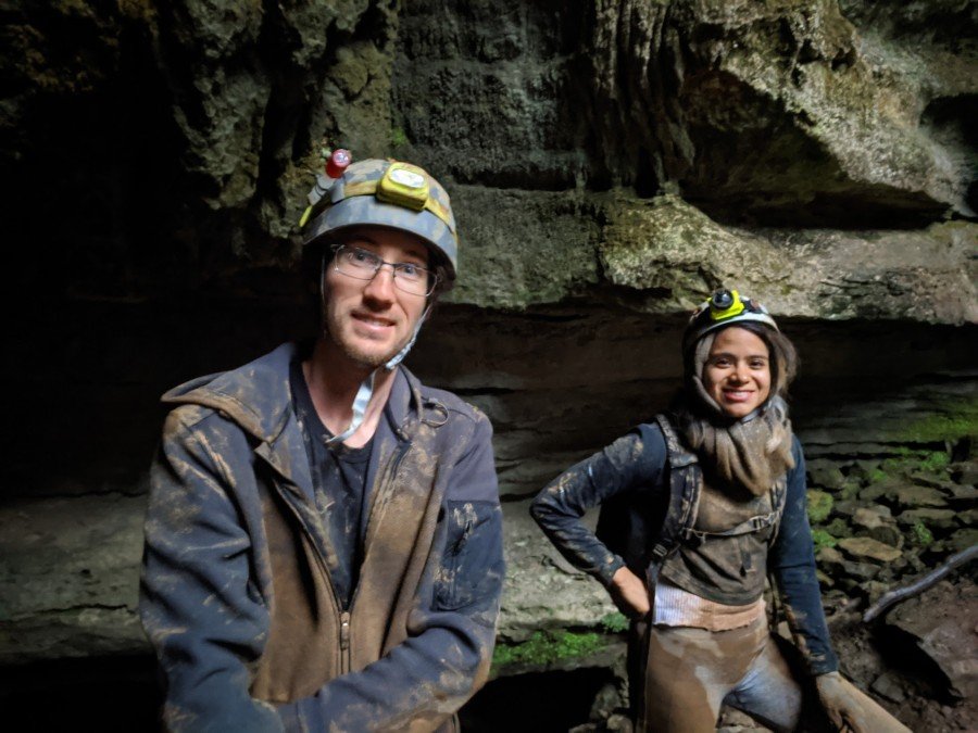 Indian Gravepoint Cave